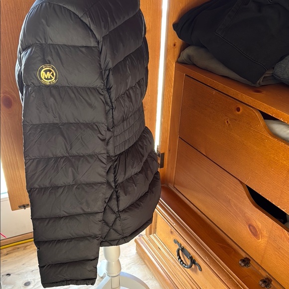 Michael Kors Black Quilted Puffer Jacket with Gold Zipper - Picture 6 of 8